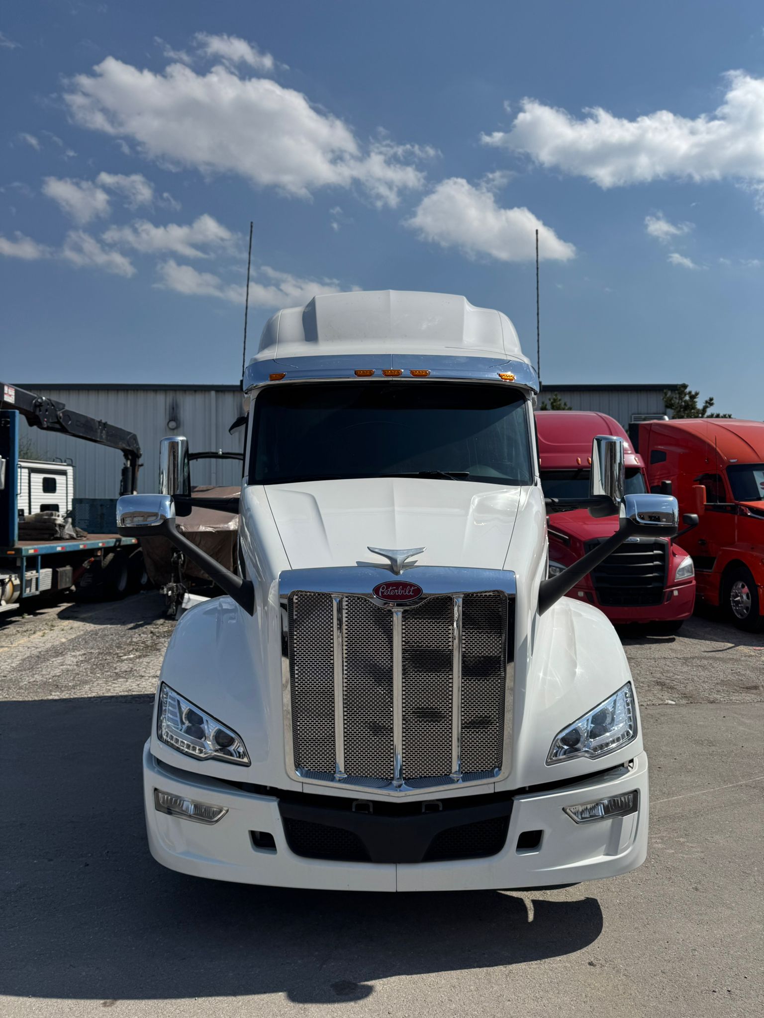 2023 Peterbilt 579